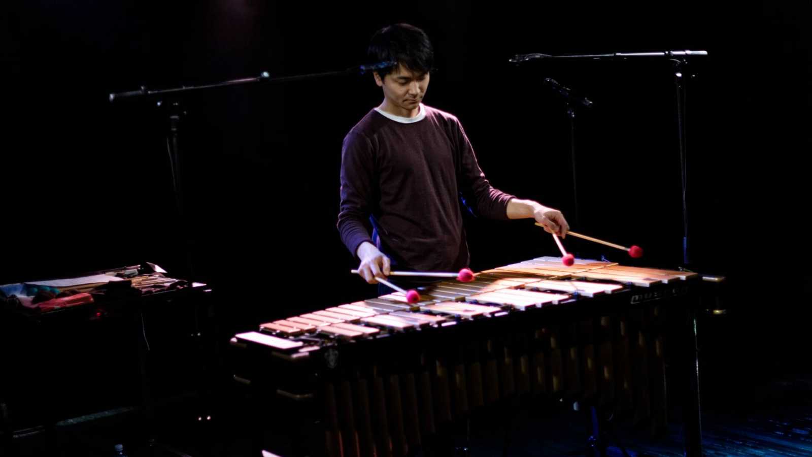 Masayoshi Fujita esiintyy Flow-festivaalilla © Henrik Savonen (JaME Suomi)